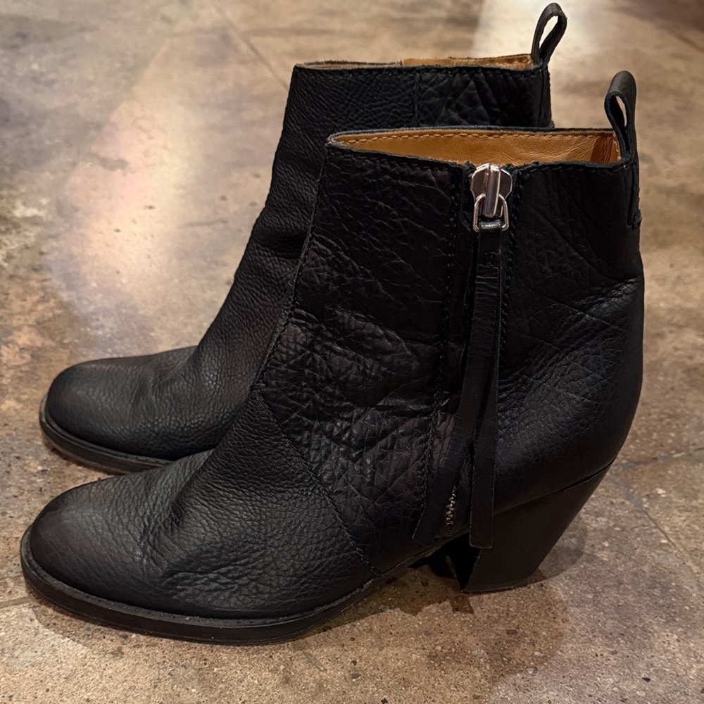 Acne Black Leather Pistol Ankle Boots - size 40